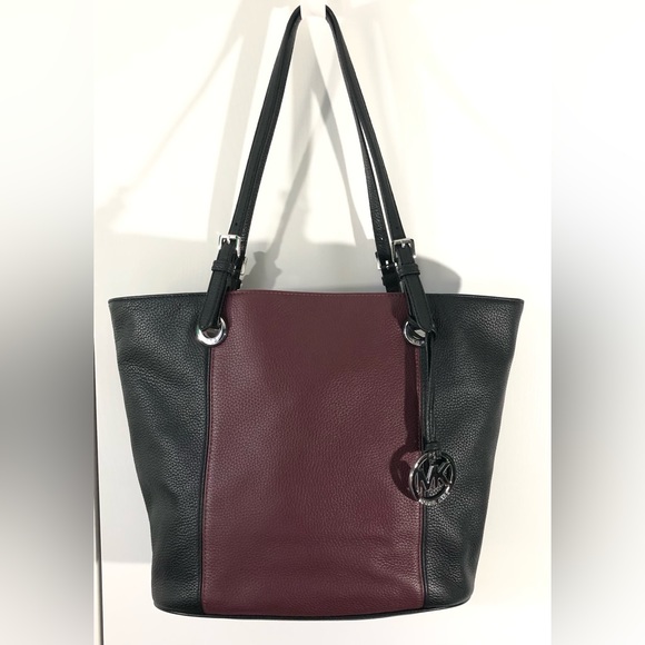 Michael Kors Black/Claret Large Jet Set Tote - Picture 1 of 13